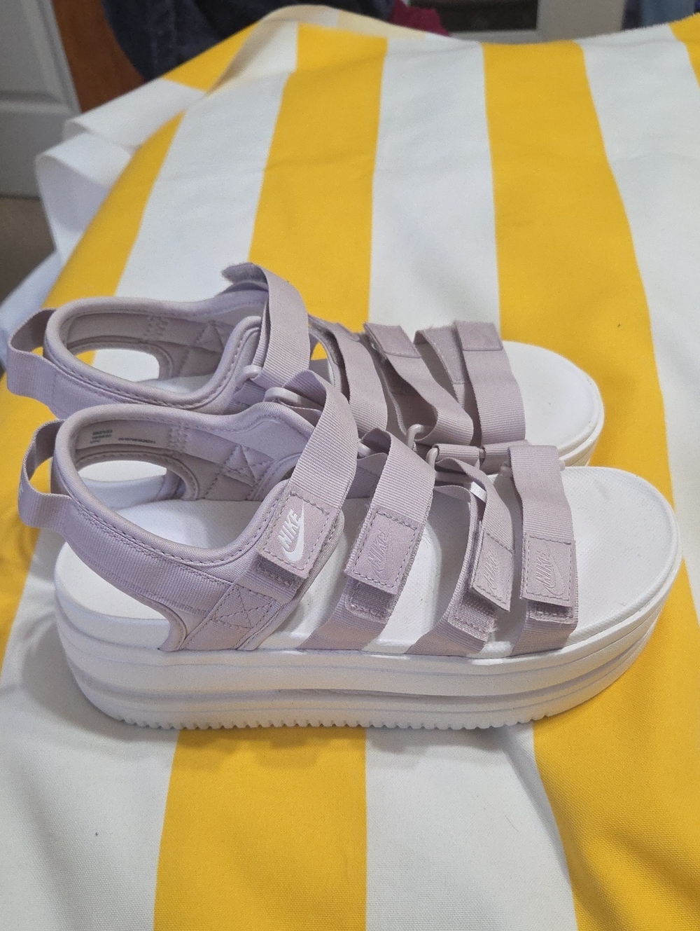 Nike Women’s Pale Lavender Strappy Platform Sandals